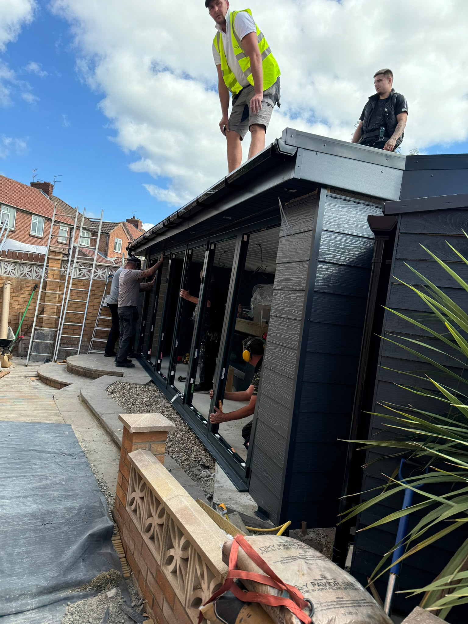 Fitting aluminium bifold doors