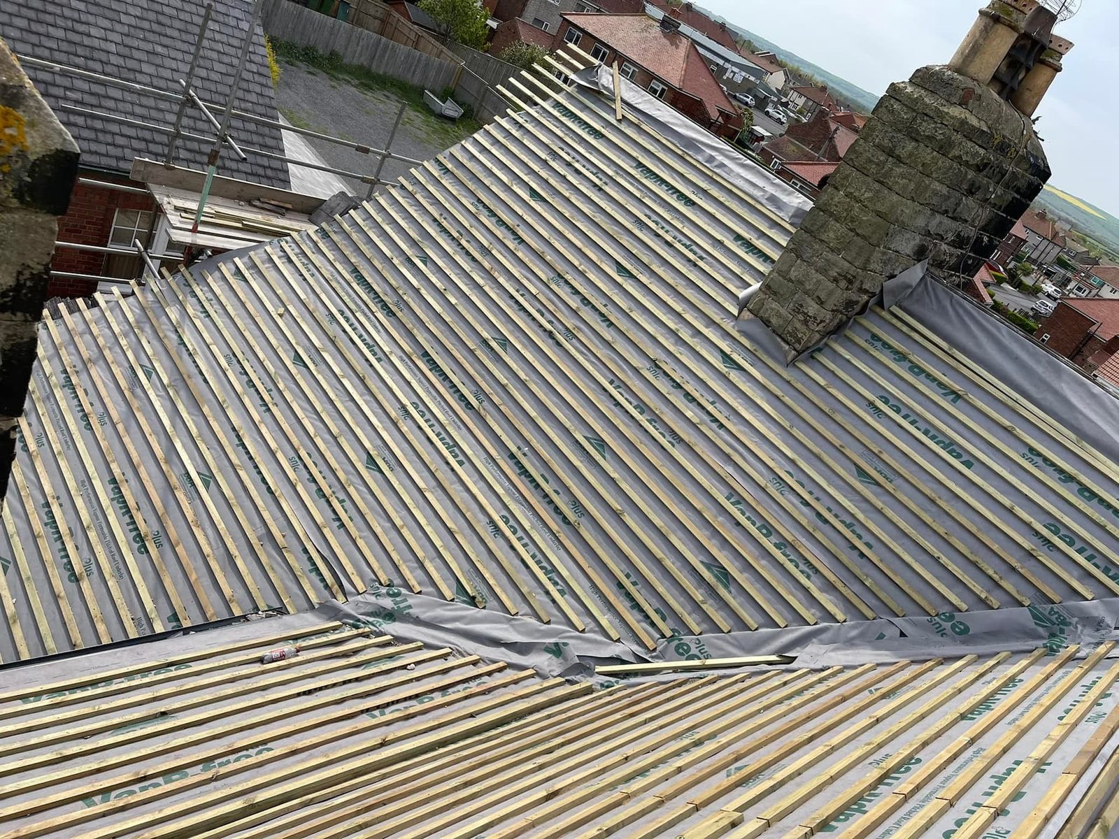 Slate re roof battens